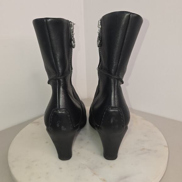 Timberland Boots Womens Size 9M Black Leather Ankle Heeled Zip Square Toe 98347 - Picture 4 of 15